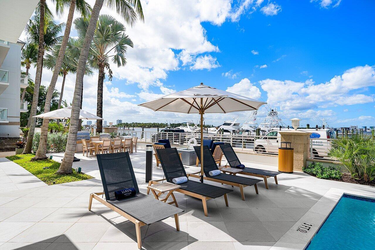 Residential in Palm Beach Shores 4