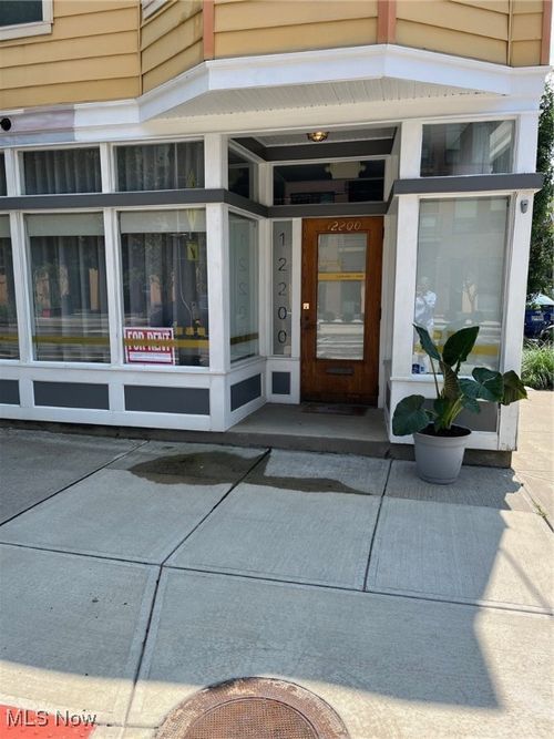 12200 Larchmere Blvd, Cleveland, OH, 44120-1102 | Card Image