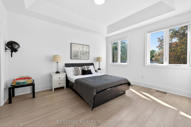 33 Maple St, House other with 4 bedrooms, 5 bathrooms and 5 parking in Ajax ON | Image 33