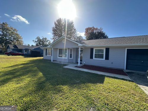 205 Woodlawn Dr, Saint Marys, GA, 31558-4716 | Card Image