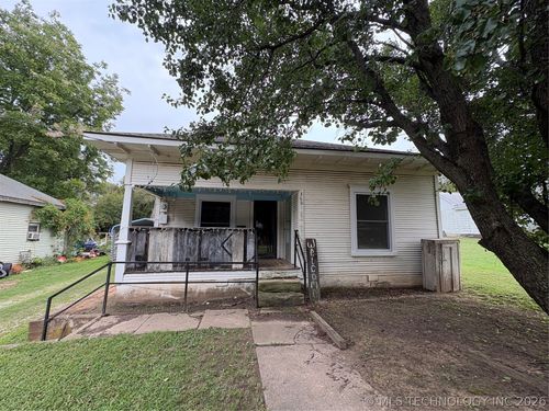 360 N B St, Yale, OK, 74085-3006 | Card Image