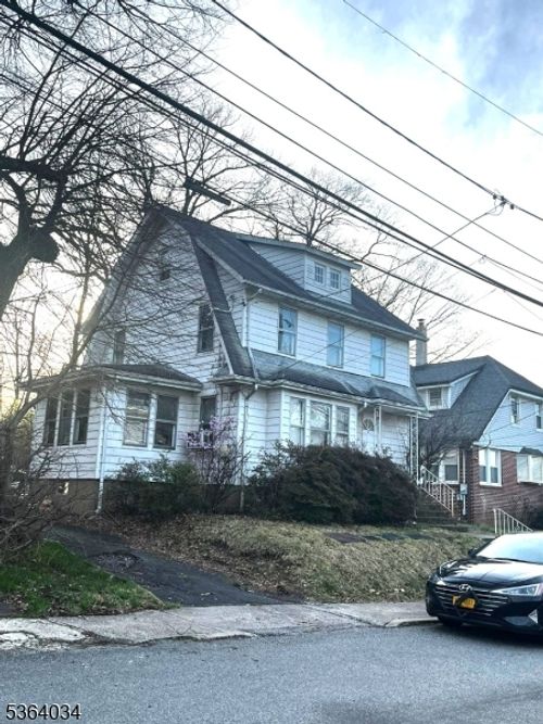 2 Forest Ct, Passaic, NJ, 07055-2502 | Card Image