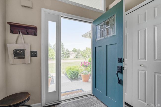 7-web-or-mls-4096 Villager Dr-7.jpg | Image 6