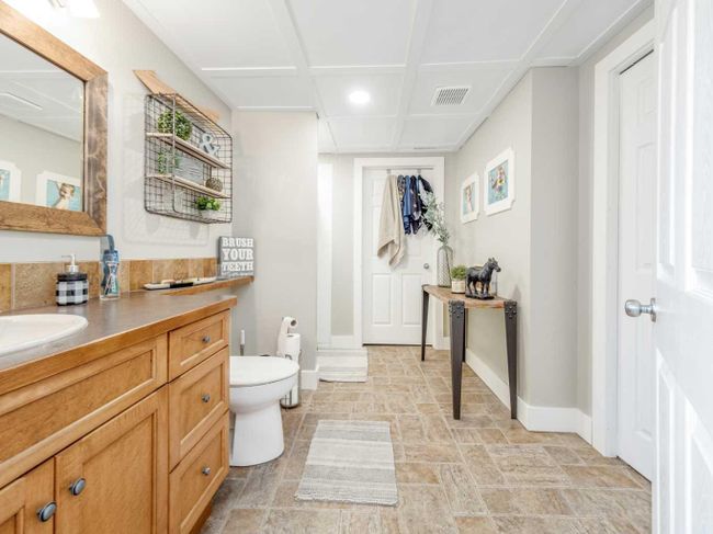 84013 Range Road 212, House other with 6 bedrooms, 3 bathrooms and 10 parking in Lethbridge County AB | Image 24