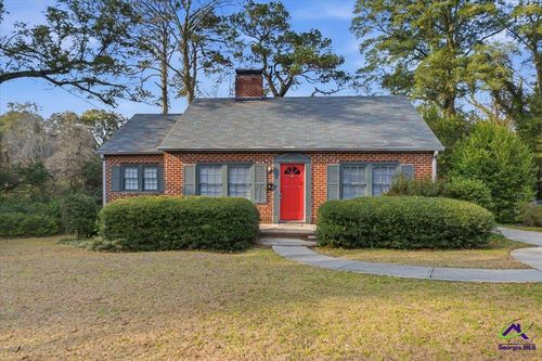 801 Carey St, Perry, GA, 31069-2502 | Card Image