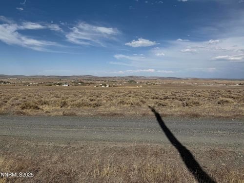 5915 Aspen St, Silver Springs, NV, 89429-7536 | Card Image