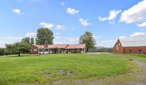 197 Spruce Fork Rd, Buckhannon, WV, 26201-3984 | Card Image