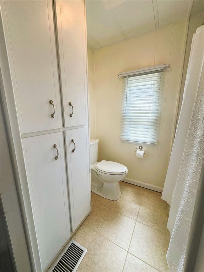 139 Royal Palm Dr, House other with 2 bedrooms, 2 bathrooms and null parking in LEESBURG FL | Image 29