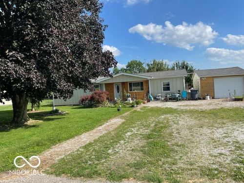 10499 W State Road 46, Greensburg, IN, 47240-9017 | Card Image