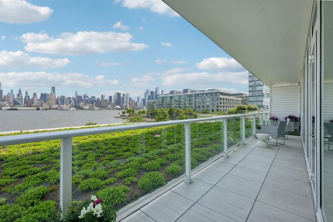 APT-305 - 800 Ave At Port Imperial Blvd, Condo with 3 bedrooms, 3 bathrooms and null parking in Weehawken NJ | Image 24