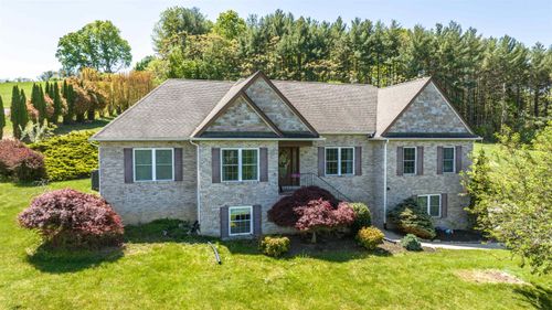 81 Cedar Creek Ln, FORT DEFIANCE, VA, 24437-2063 | Card Image