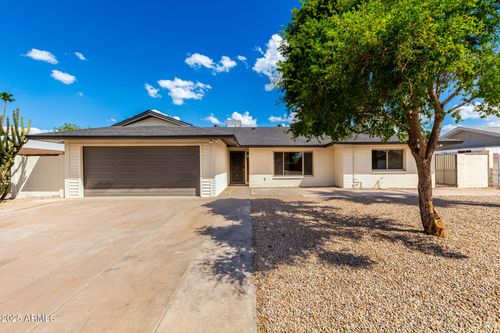 4509 S Kenneth Pl, Tempe, AZ, 85282-7124 | Card Image
