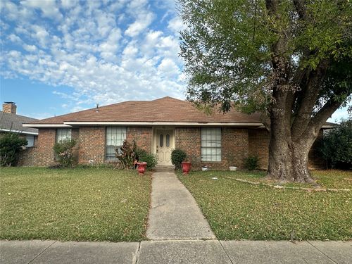 305 Marriott Ln, Garland, TX, 75040-3652 | Card Image