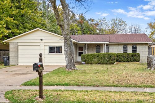 11327 E 63rd St, Broken Arrow, OK, 74012-1232 | Card Image