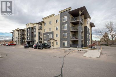 625 Glenbow Dr, Condo with 2 bedrooms, 2 bathrooms and 2 parking in Cochrane AB | Image 2