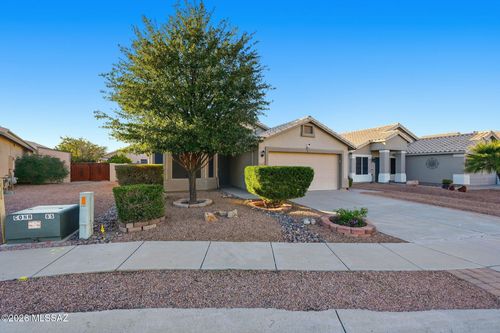 9161 N Clover Way, Tucson, AZ, 85743-8944 | Card Image