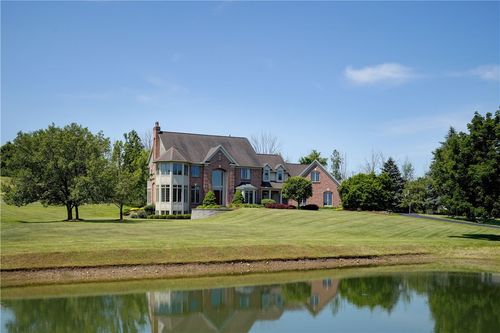 82 Lanning Rd, Honeoye Falls, NY, 14472-9758 | Card Image