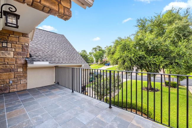 Upstairs porch over looking the front yard | Image 34