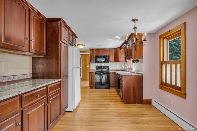 94 Nut Plains Rd, House other with 3 bedrooms, 2 bathrooms and null parking in Guilford CT | Image 10