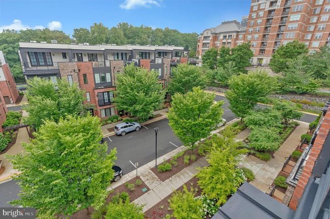 11724 Paysons Way, Townhouse with 4 bedrooms, 5 bathrooms and null parking in RESTON VA | Image 39