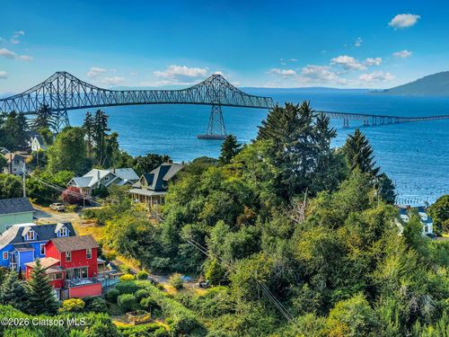 VL Exchange St, Astoria, OR, 97103 | Card Image
