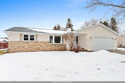 1360 Glen Road, Ashwaubenon, WI, 54313 | Card Image