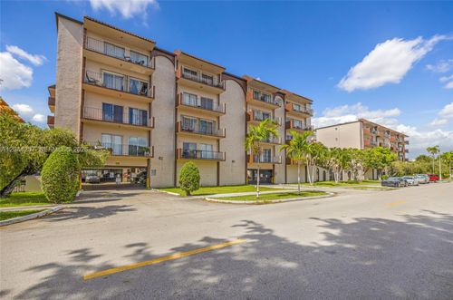 206-1950 W 54th St, Hialeah, FL, 33012-2168 | Card Image