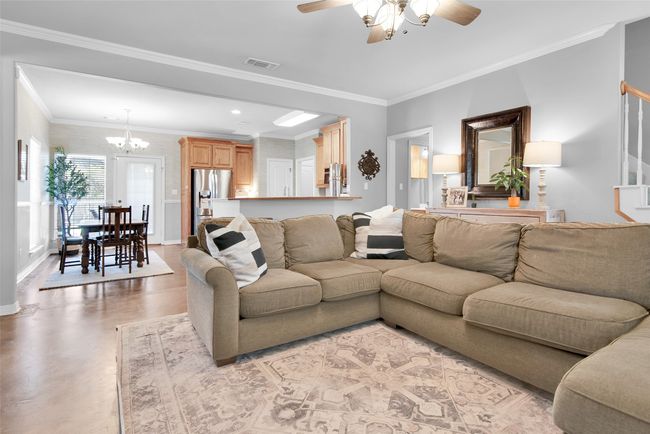 611 Clay Ln, House other with 4 bedrooms, 3 bathrooms and null parking in Sherman TX | Image 4