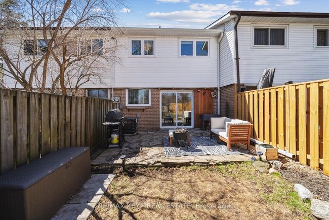 710A Krosno Blvd, House attached with 3 bedrooms, 2 bathrooms and 2 parking in Pickering ON | Image 31