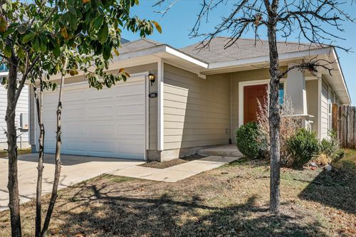 5865 Urbano Bnd, Round Rock, TX, 78665-5715 | Card Image