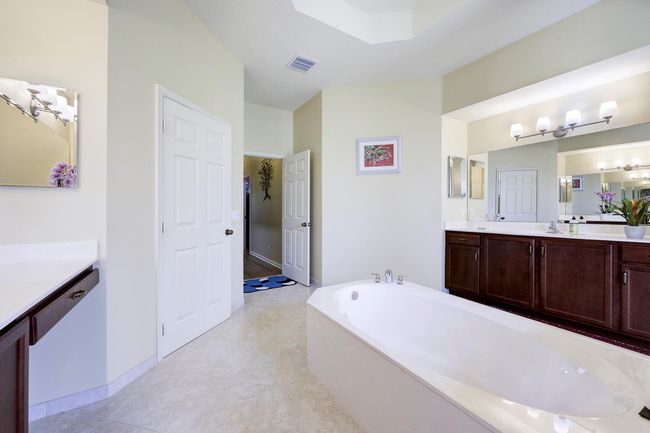 17560 72 Nd Rd N, House other with 5 bedrooms, 3 bathrooms and null parking in Loxahatchee FL | Image 21