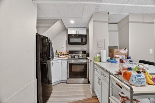ab-15 Aberdeen St, Boston, MA, 02215-3862 | Card Image
