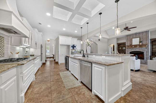 2507 Regency Oaks, House other with 4 bedrooms, 3 bathrooms and 3 parking in Midland TX | Image 16