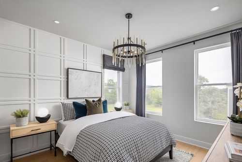 832 42nd Ave N, Nashville, TN, 37209-2314 | Card Image