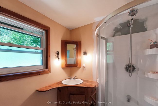 1842 Buckslide Rd, House other with 2 bedrooms, 1 bathrooms and 8 parking in Algonquin Highlands ON | Image 22