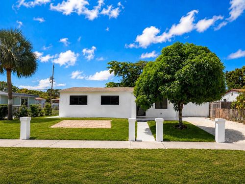 235 Sw 21st Way, Fort Lauderdale, FL, 33312-1432 | Card Image