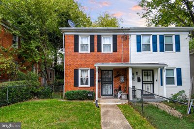 229 56 Th Street Ne, Home with 2 bedrooms, 1 bathrooms and null parking in WASHINGTON DC | Image 2