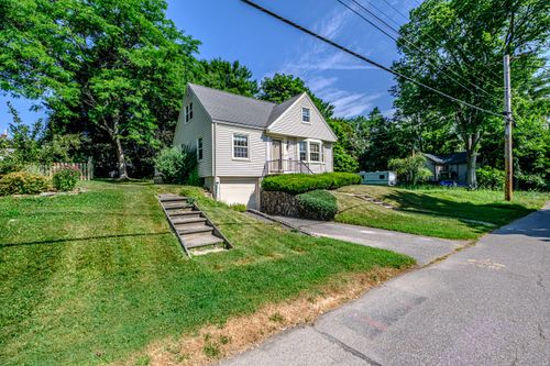 38 Lucas St, Portland, ME, 04102-1738 | Card Image