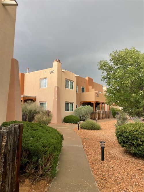 unit-924-2210 Miguel Chavez Rd, Santa Fe, NM, 87505-6953 | Card Image