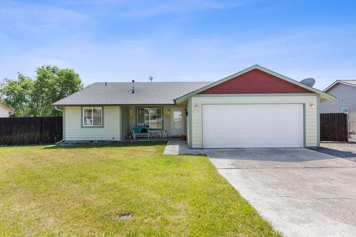 2486 Ne Bobbi Pl, Prineville, OR, 97754-9089 | Card Image