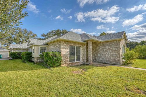 100 E Oriole Drive, Highland Haven, TX, 78654 | Card Image