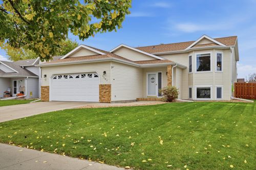 1127 4th Ave E, West Fargo, ND, 58078-2168 | Card Image