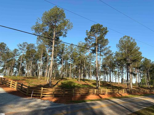 330 Berry Rd, Pelzer, SC, 29669-9672 | Card Image
