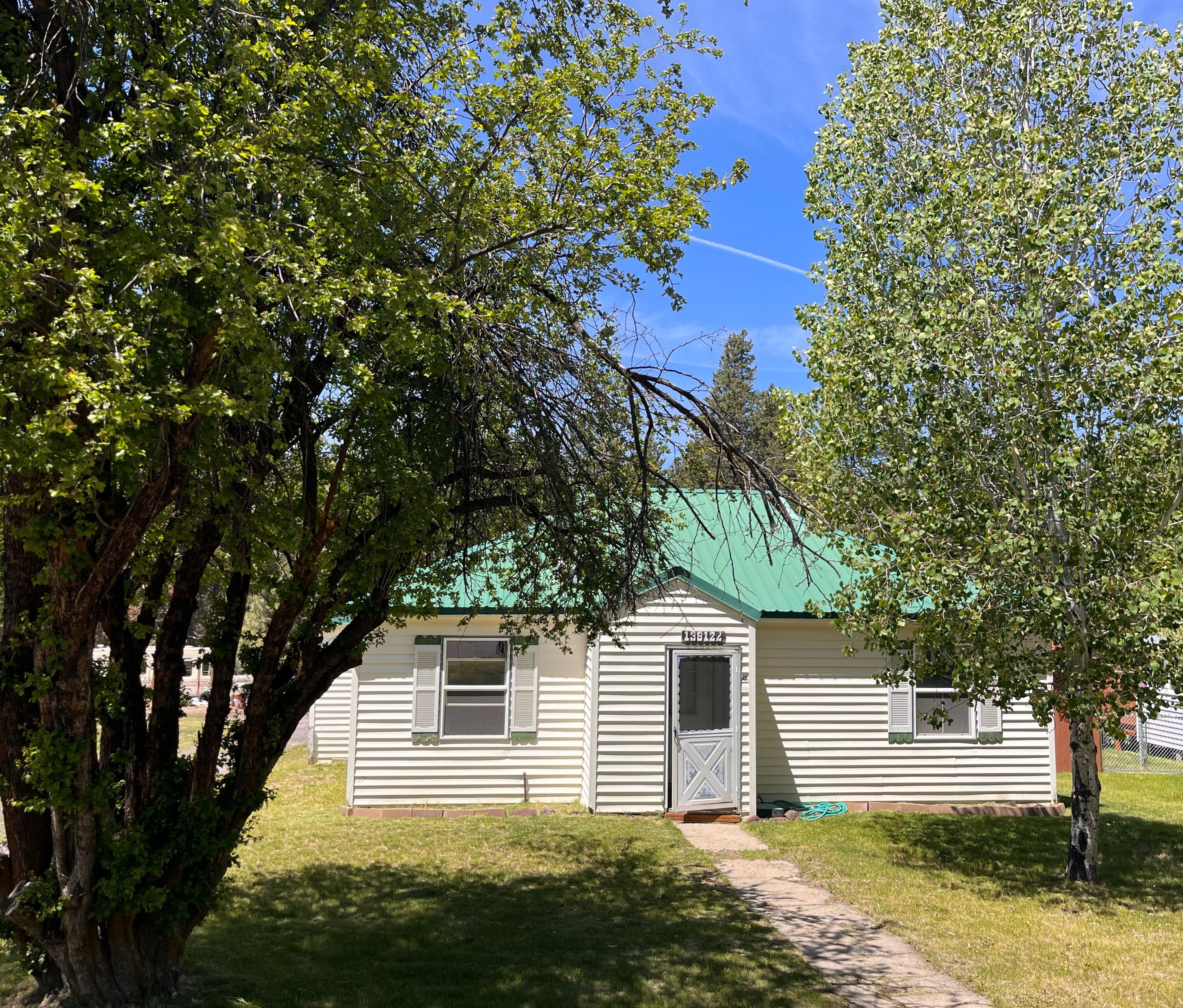 Manzanita St, Gilchrist, OR 97737