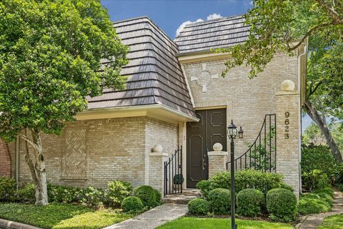9623 Longmont Drive, Houston, TX, 77063 | Card Image