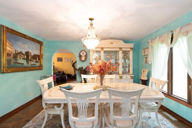 21282 W South Boschome Cir, House other with 3 bedrooms, 4 bathrooms and 3 parking in Kildeer IL | Image 8