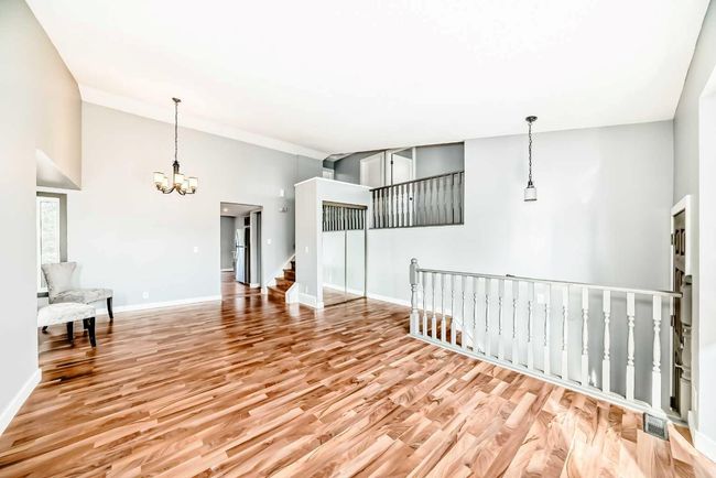 11 Cedargrove Way Sw, House other with 4 bedrooms, 3 bathrooms and 2 parking in Calgary AB | Image 18