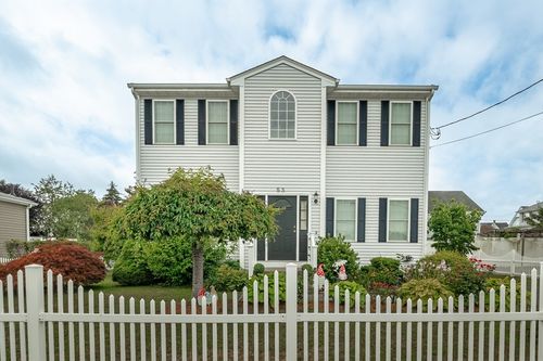 53 Somerset St, Fall River, MA, 02721-3826 | Card Image