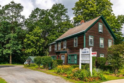 63 Main Street, House other with 3 bedrooms, 1 bathrooms and null parking in Putney VT | Image 3