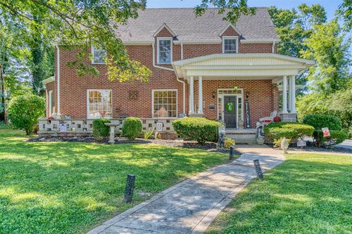 135 W 9th St, Russellville, KY, 42276-1507 | Card Image